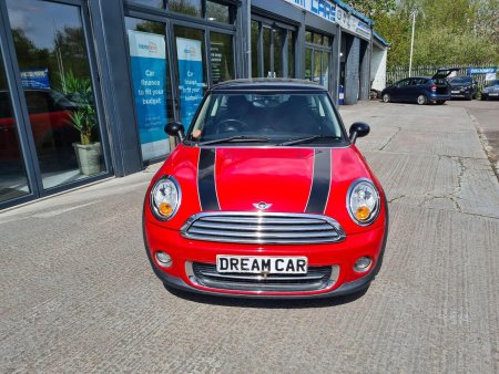 MINI HATCH